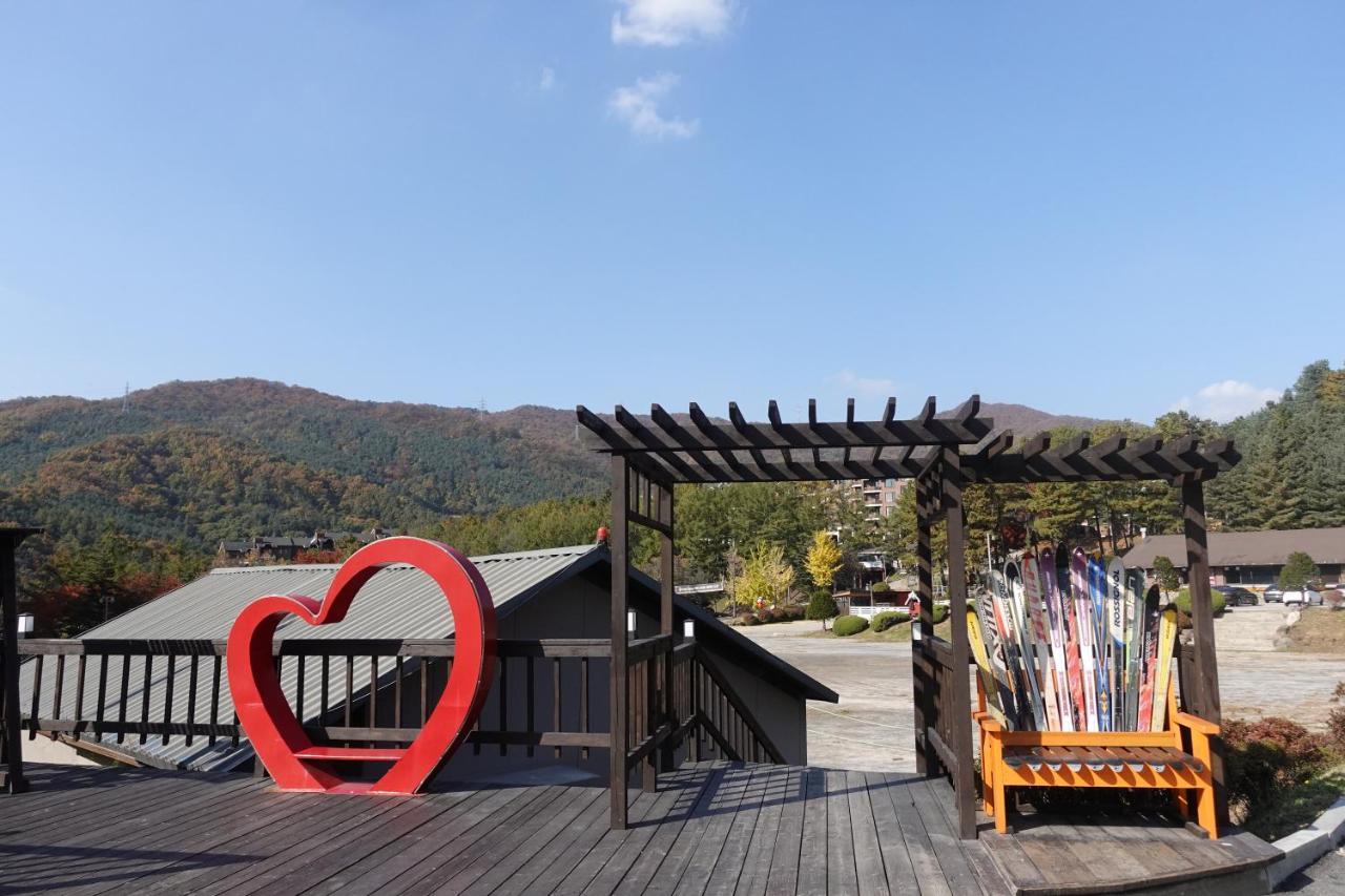 Bears Town Hotell Pocheon Exteriör bild