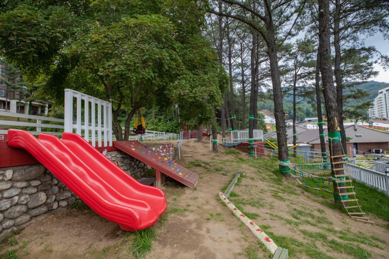 Bears Town Hotell Pocheon Exteriör bild
