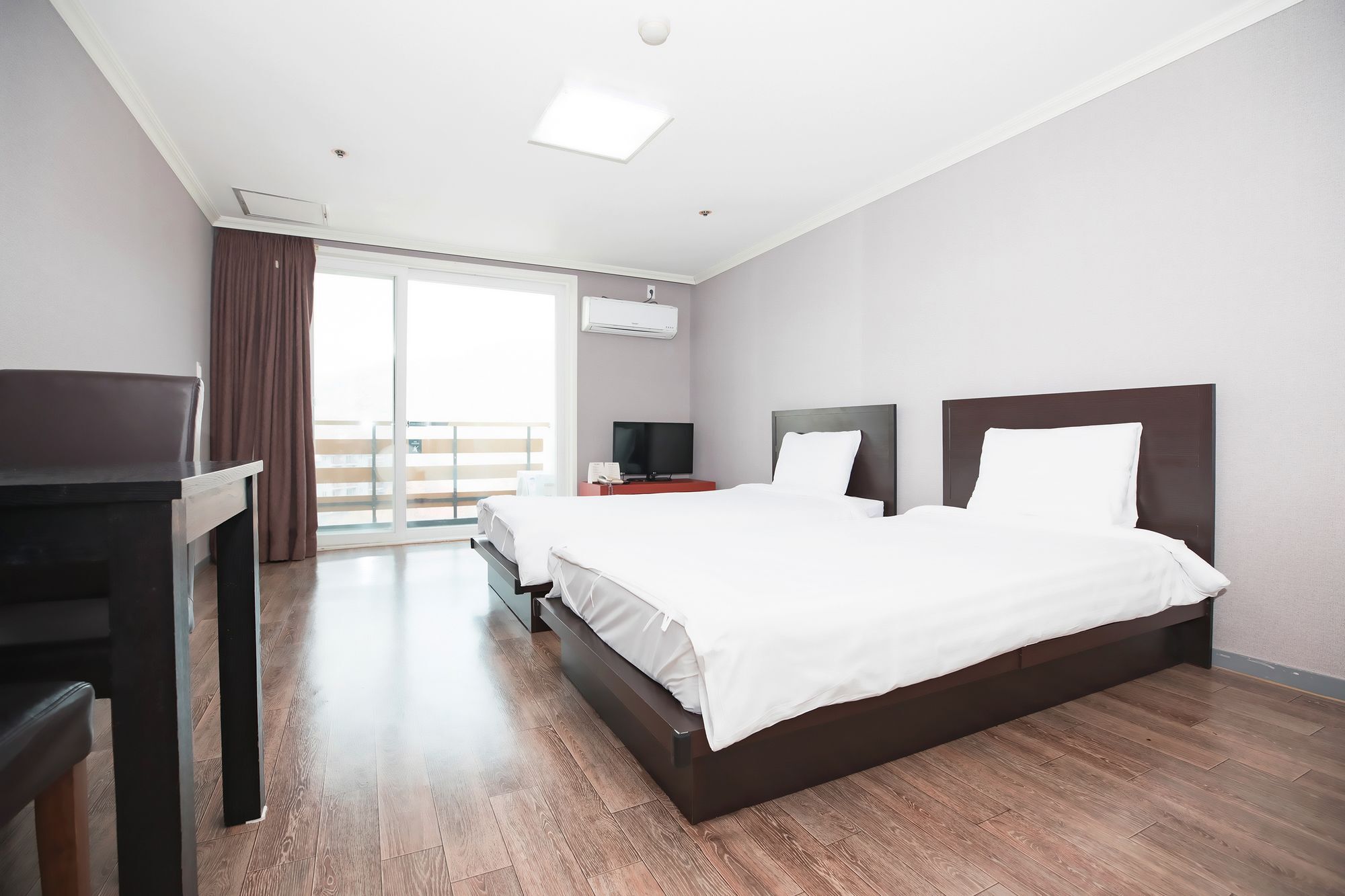 Bears Town Hotell Pocheon Exteriör bild